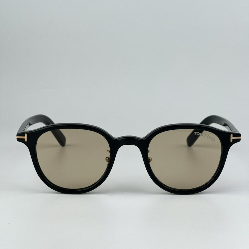 NEW Tom Ford FT0977-D 01A Shiny Black Smoke Round Unisex Sunglasses - Picture 2 of 14